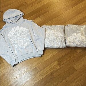 Spider hoodie size large